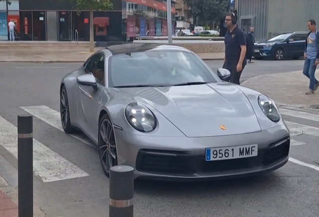 Porsche 992 Carrera 4S