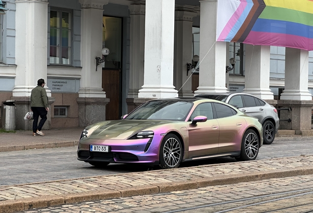 Porsche Taycan Turbo