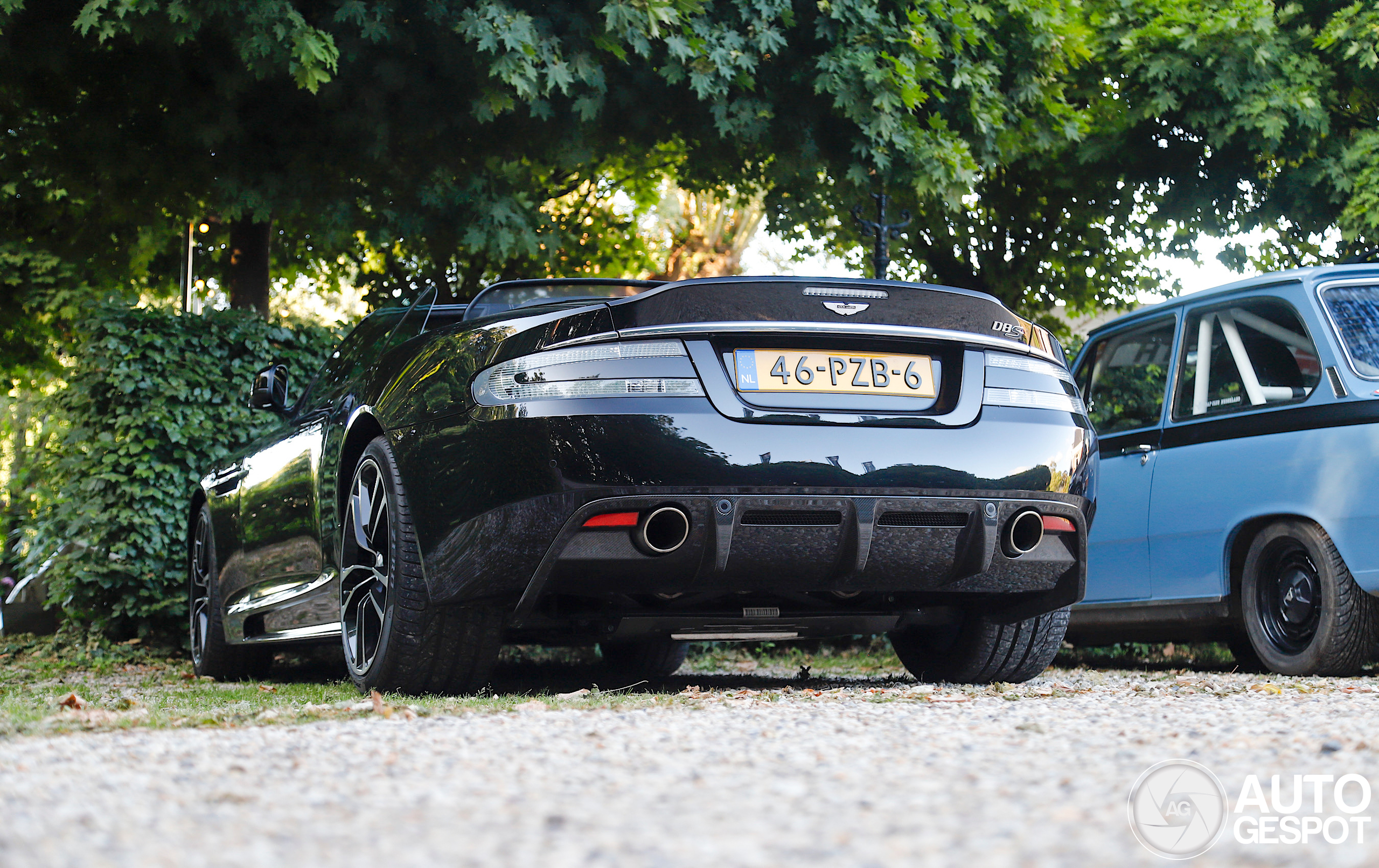 Aston Martin DBS Volante