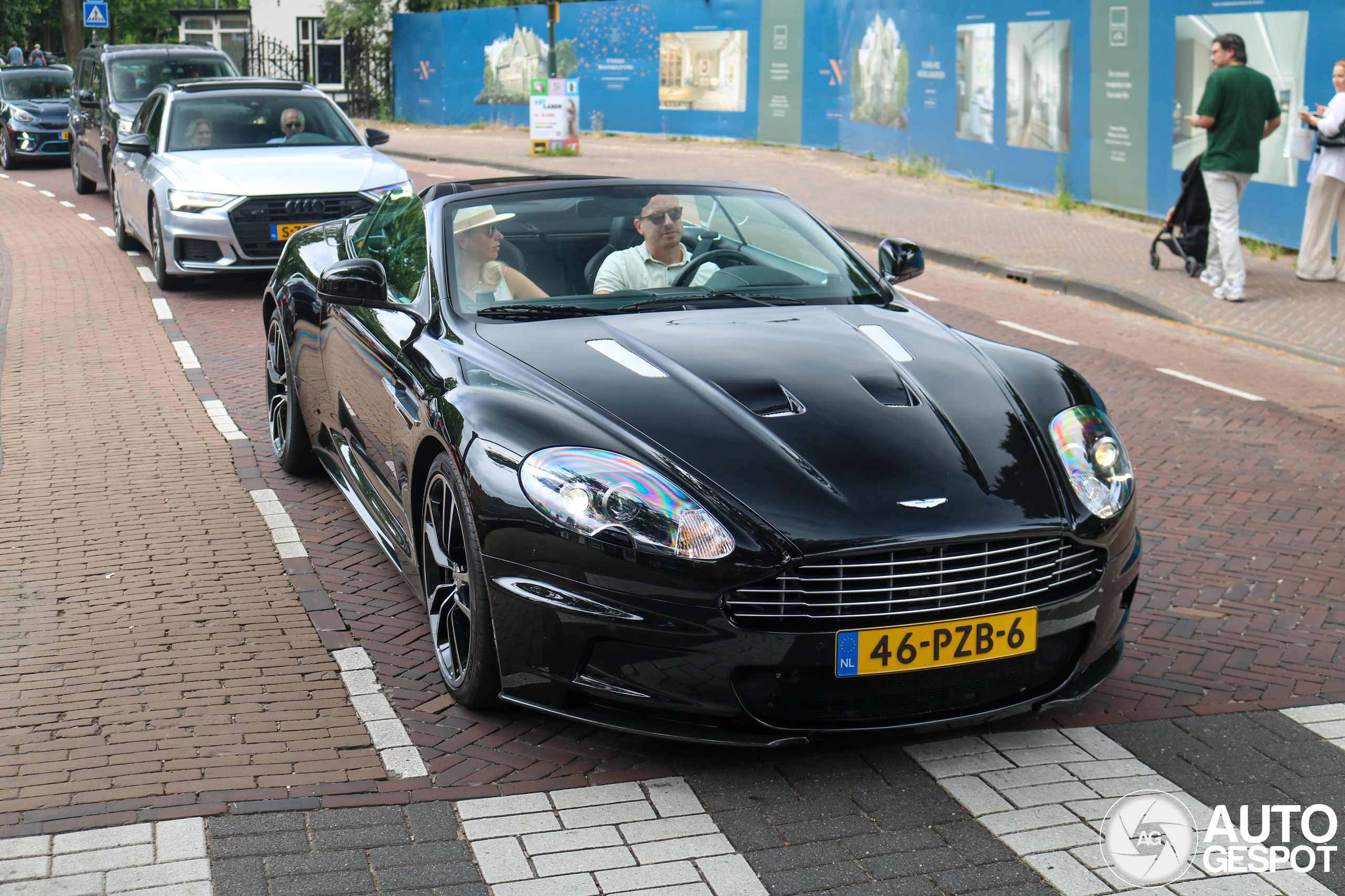 Aston Martin DBS Volante