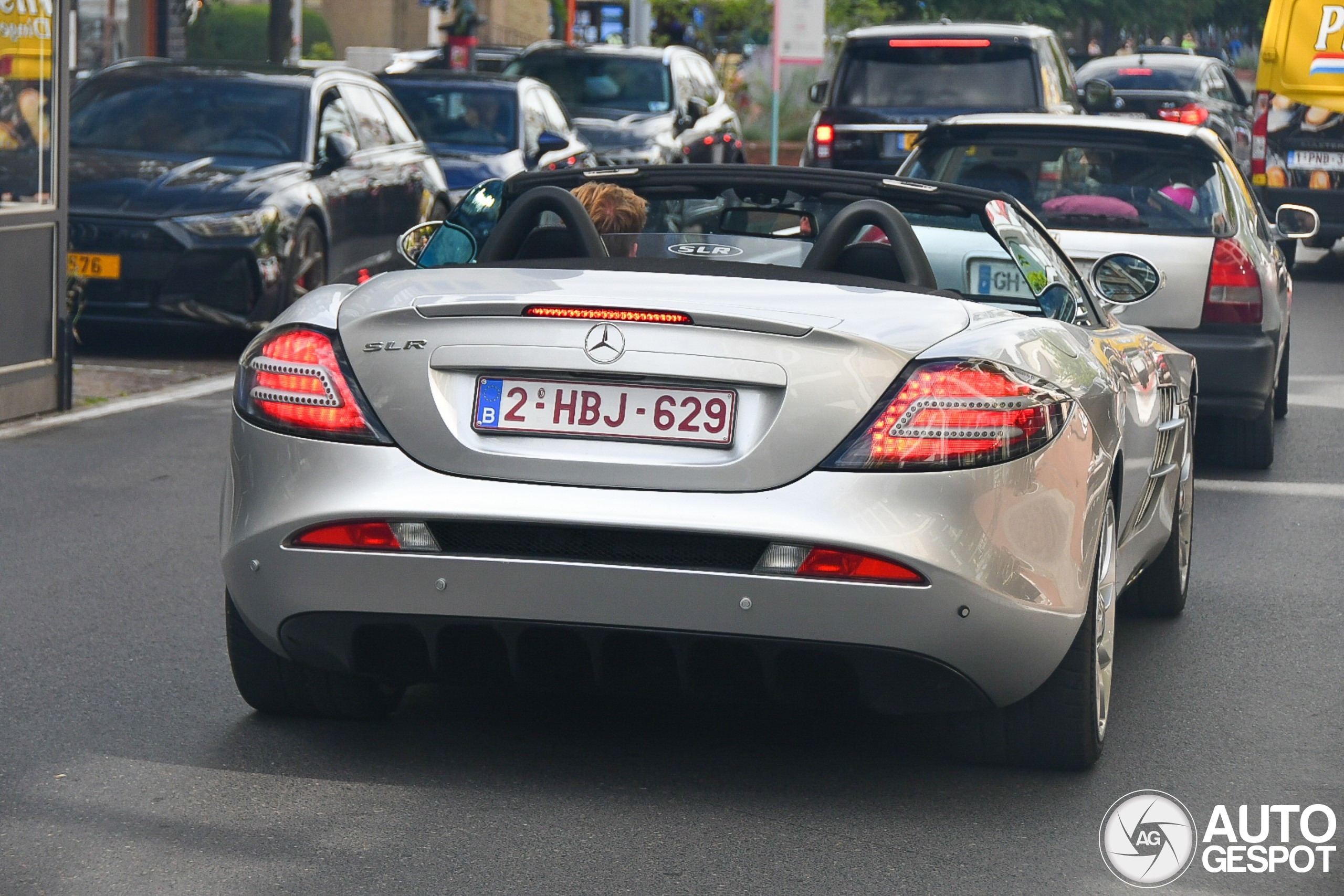 Zeldzame Mercedes-Benz SLR McLaren Roadster gespot in Knokke-Heist