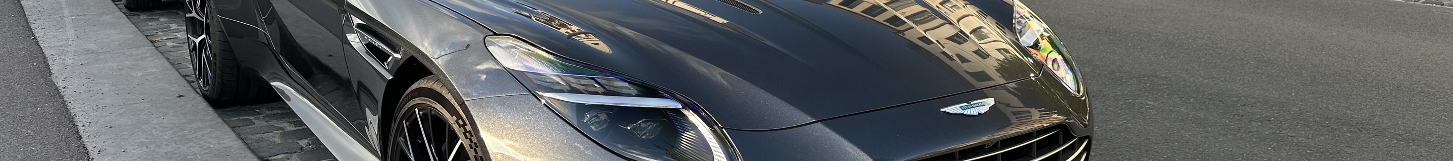 Aston Martin DB12
