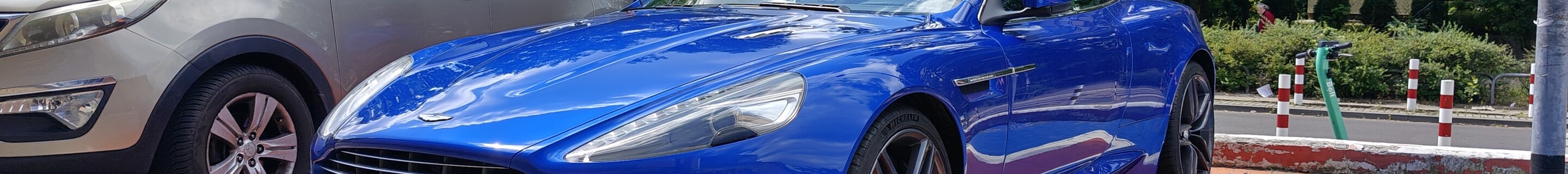 Aston Martin Virage 2011