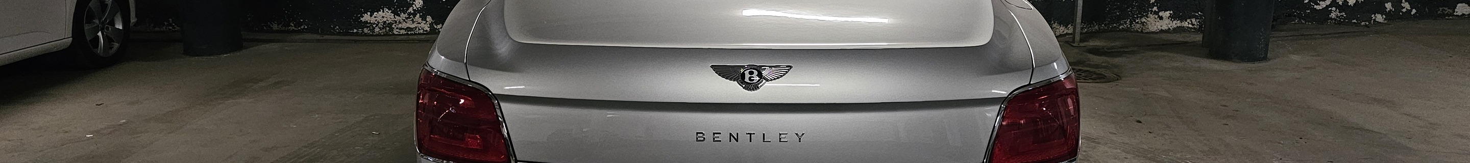 Bentley Flying Spur Hybrid