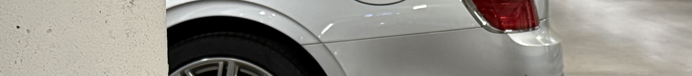 Bentley Flying Spur Hybrid