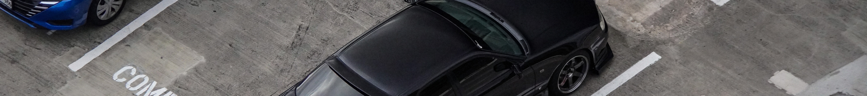 Nissan Skyline R34 Sedan