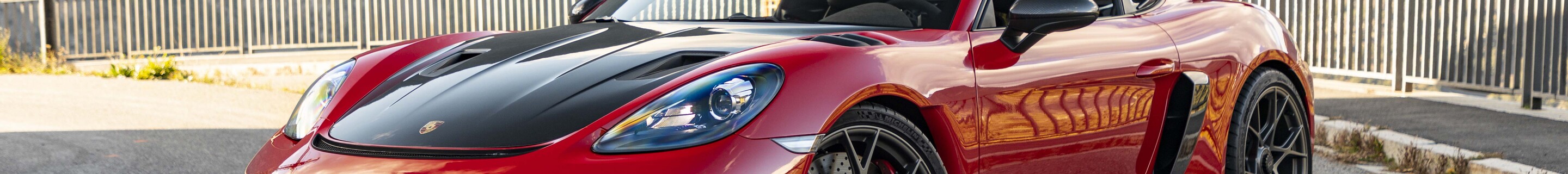 Porsche 718 Cayman GT4 RS Weissach Package