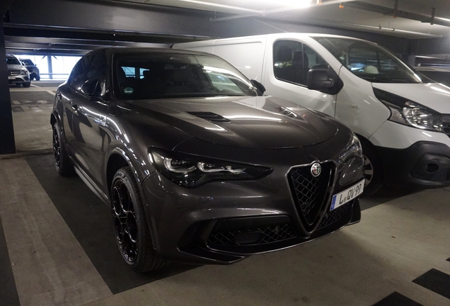 Alfa Romeo Stelvio Quadrifoglio 2023
