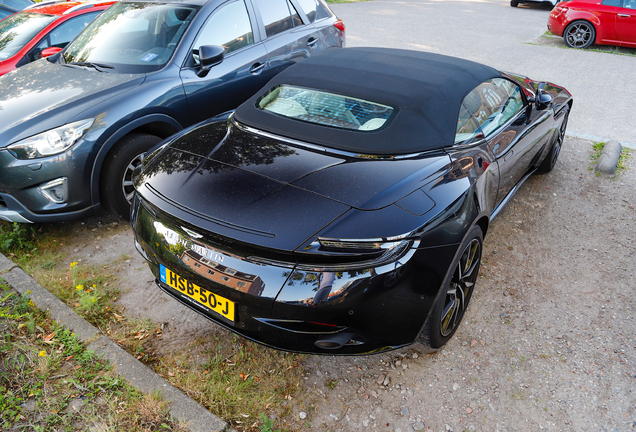 Aston Martin DB11 V8 Volante