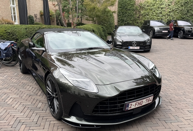 Aston Martin DB12 Volante