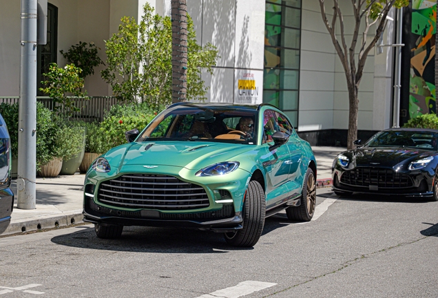 Aston Martin DBX707