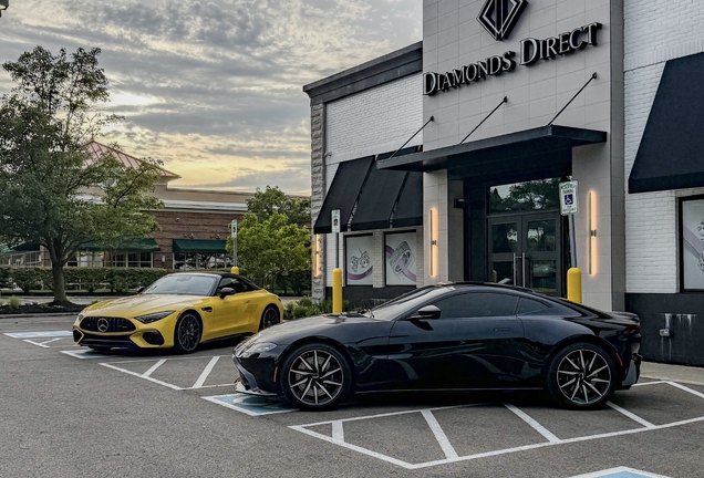 Aston Martin V8 Vantage 2018