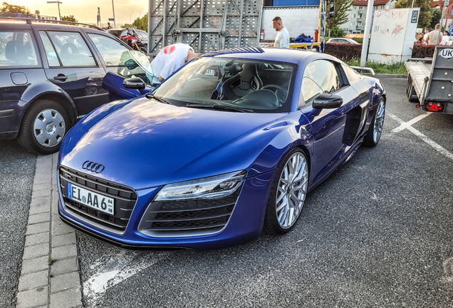 Audi R8 V10 Plus 2013
