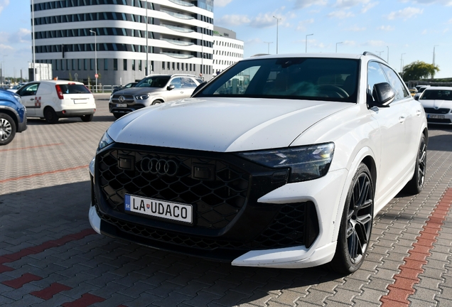 Audi RS Q8 2024
