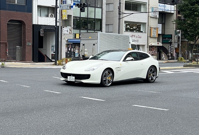 Ferrari GTC4Lusso