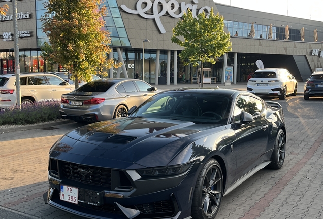 Ford Mustang Dark Horse 2024