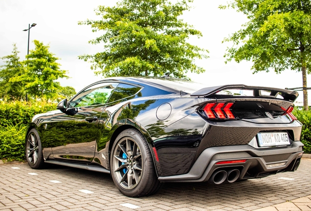 Ford Mustang Dark Horse 2024