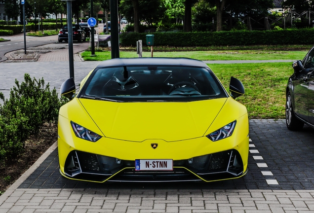 Lamborghini Huracán LP640-4 EVO