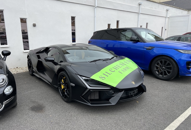 Lamborghini Revuelto