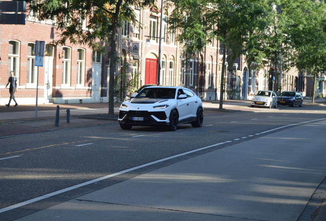 Lamborghini Urus Performante