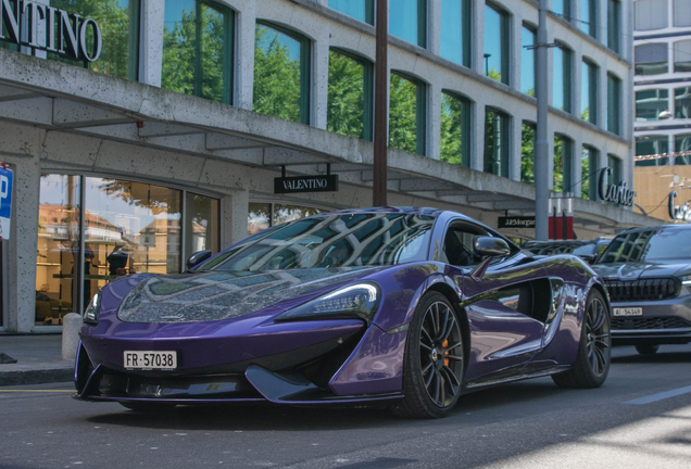 McLaren 570S