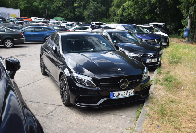 Mercedes-AMG C 63 S W205