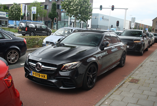 Mercedes-AMG E 63 S W213