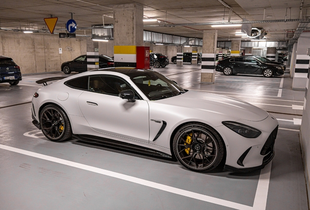 Mercedes-AMG GT 63 C192