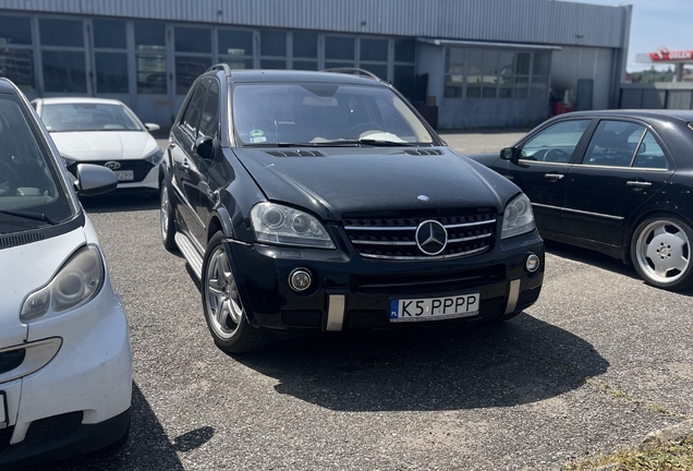 Mercedes-Benz ML 63 AMG W164
