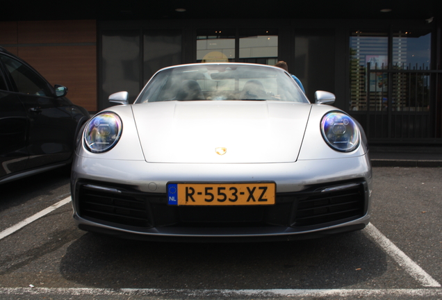 Porsche 992 Carrera 4S Cabriolet