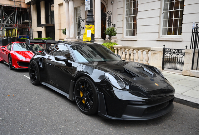 Porsche 992 GT3 RS Weissach Package
