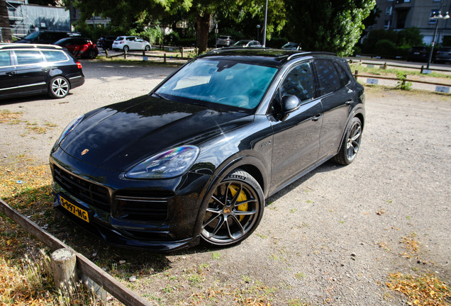 Porsche Cayenne Turbo S E-Hybrid