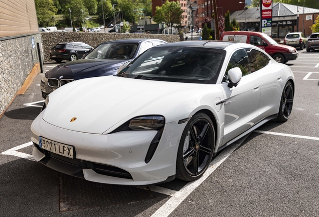 Porsche Taycan Turbo