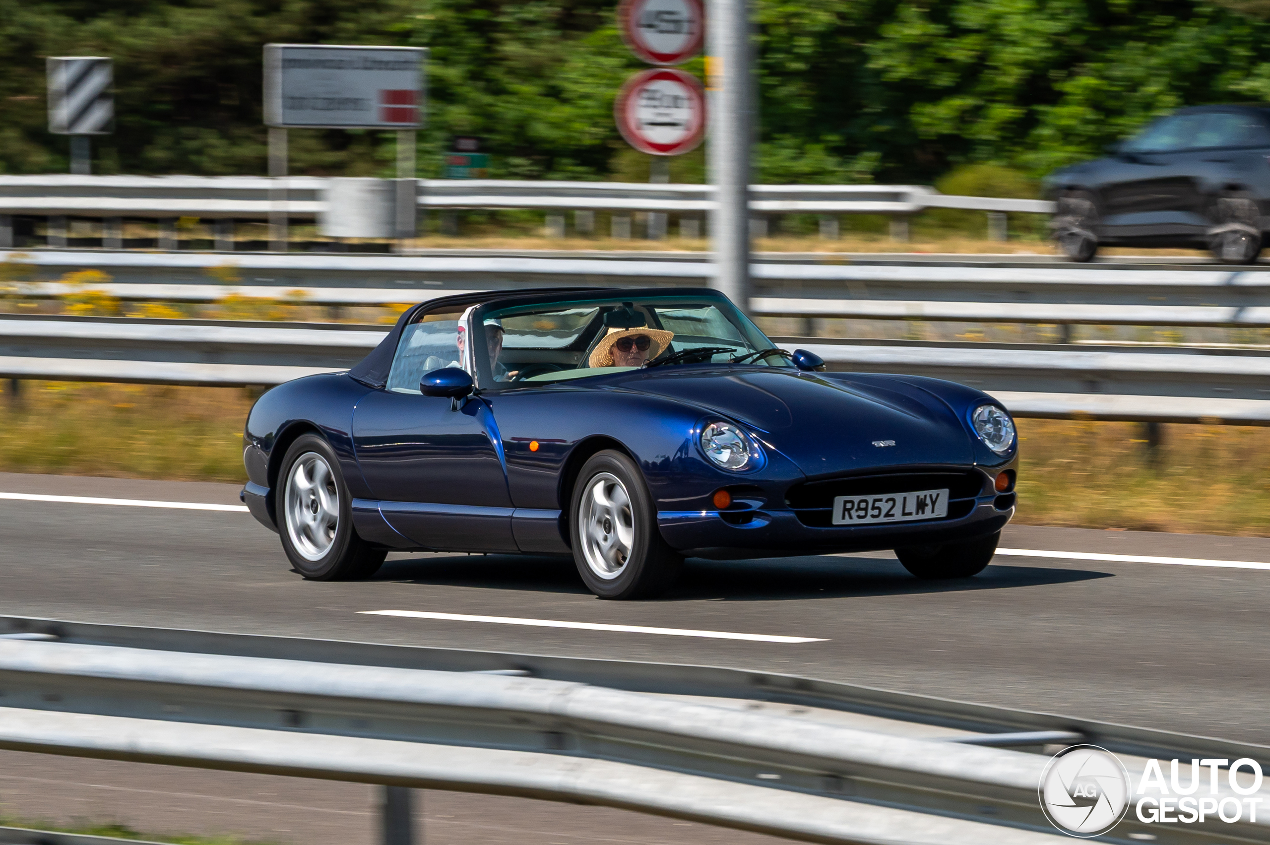 TVR Chimaera 400