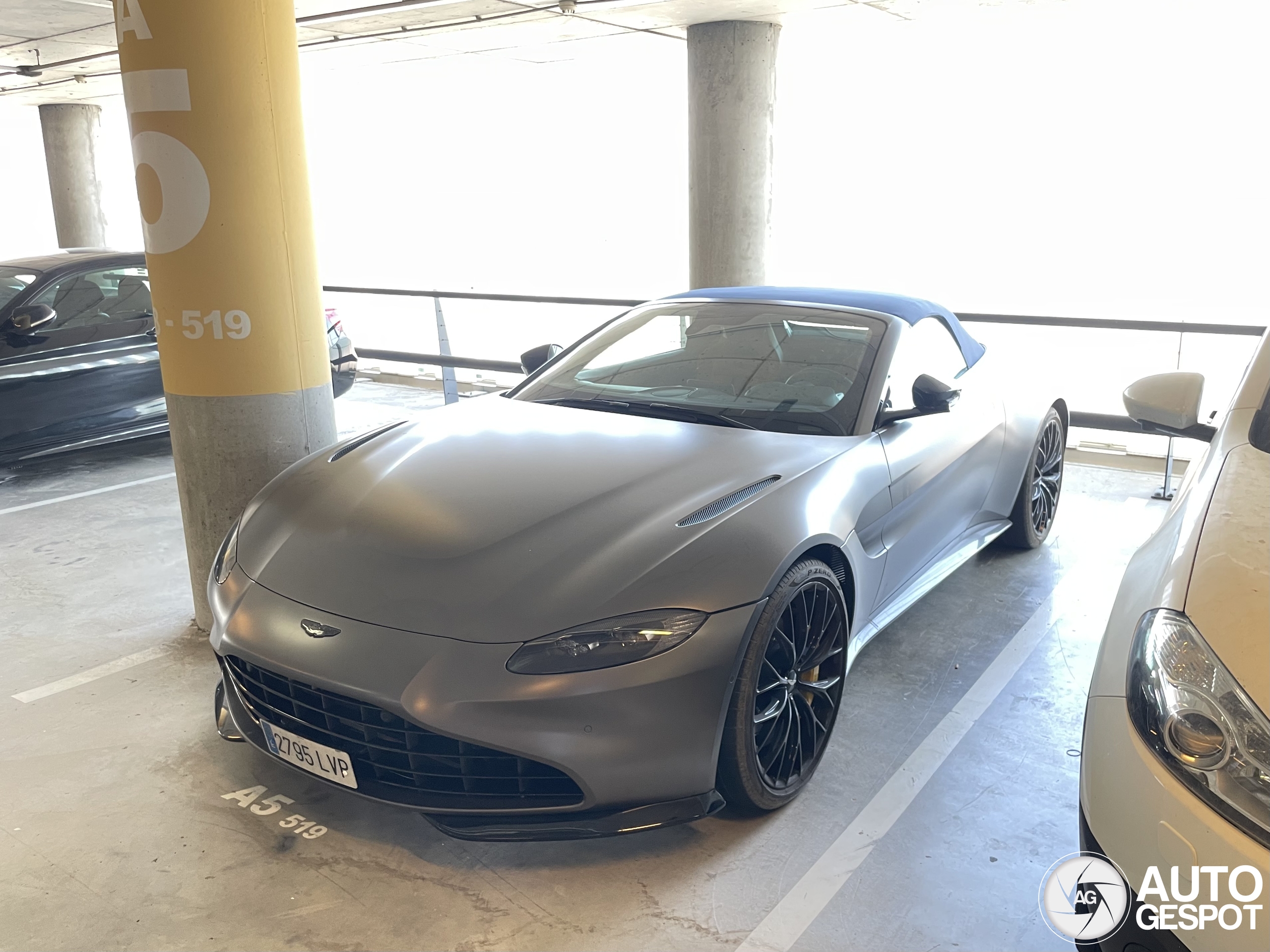 Aston Martin V8 Vantage Roadster 2020