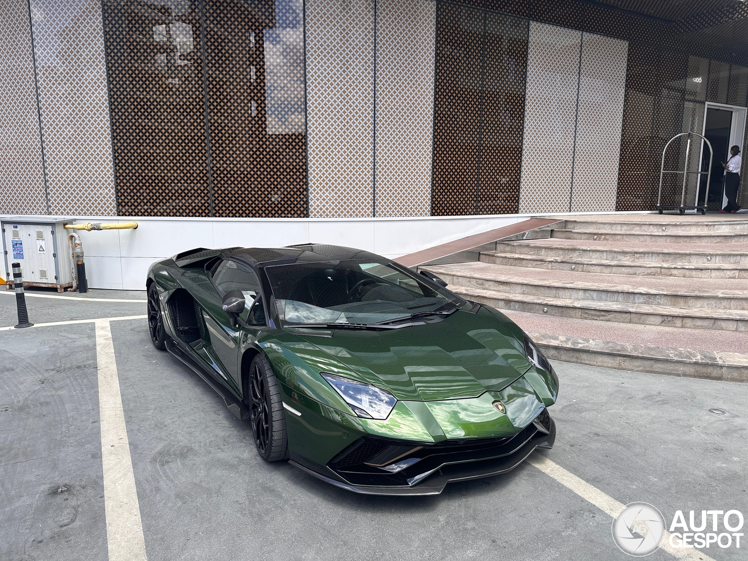 Lamborghini Aventador LP780-4 Ultimae Roadster