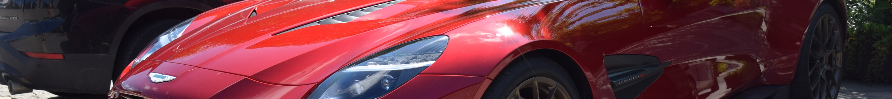 Aston Martin Vanquish 2025