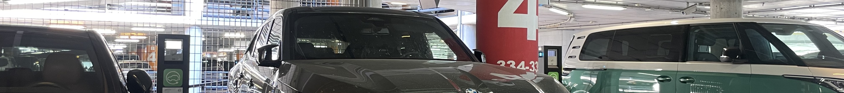 BMW XM G09