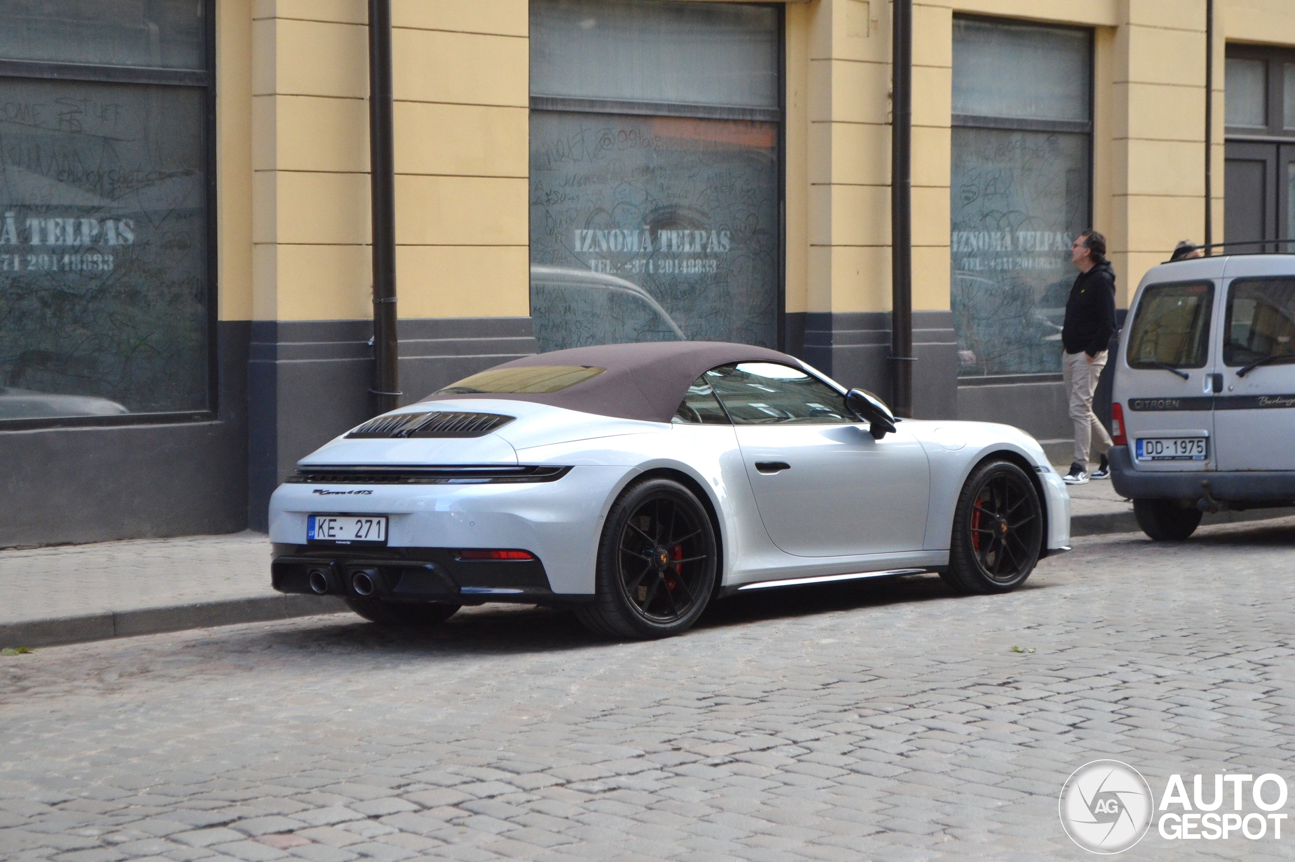 Porsche 992 Carrera 4 GTS Cabriolet MkII