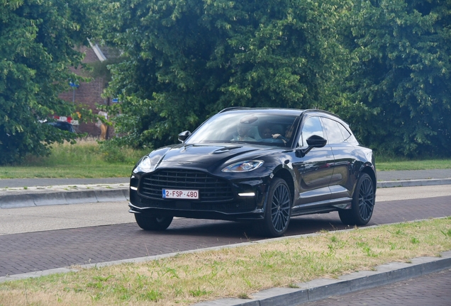 Aston Martin DBX707