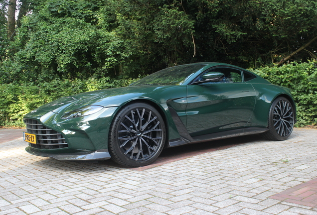 Aston Martin V12 Vantage 2023