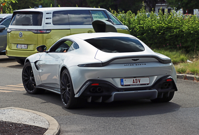 Aston Martin V8 Vantage 2018
