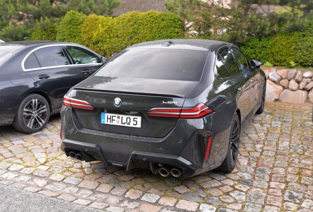 BMW M5 G90
