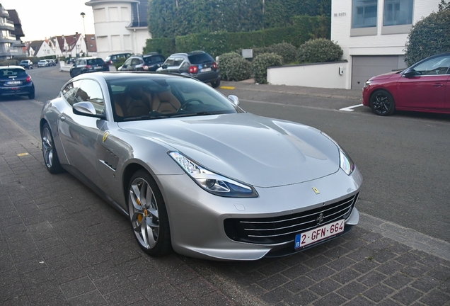 Ferrari GTC4Lusso T
