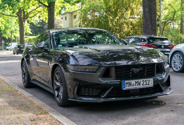 Ford Mustang Dark Horse 2024