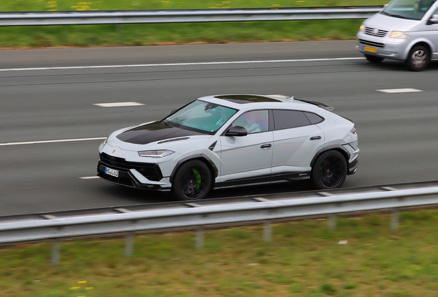 Lamborghini Urus Performante