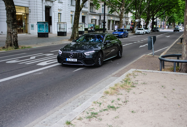 Mercedes-AMG GT 63 S X290