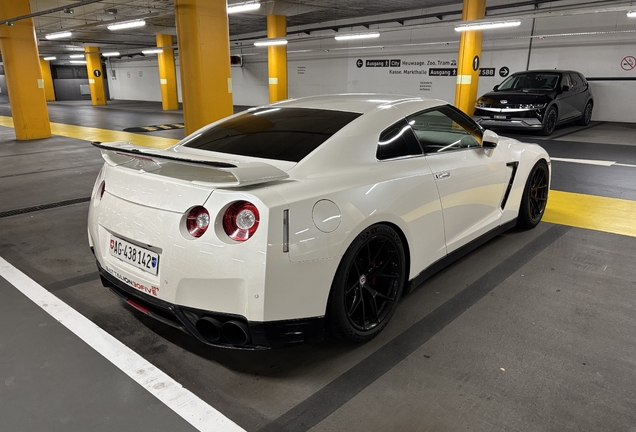 Nissan GT-R 2017