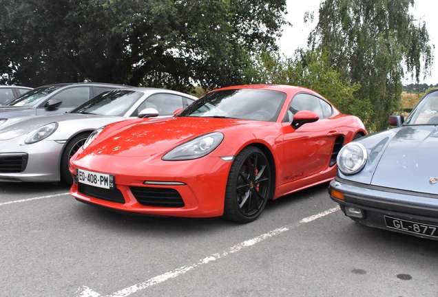 Porsche 718 Cayman S