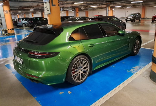 Porsche 971 Panamera GTS Sport Turismo
